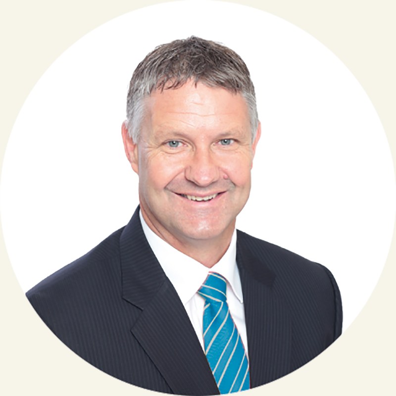 Oliver Broomfield, licensed financial adviser, Takapuna